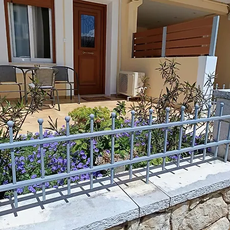 Paeonia Lefkada City